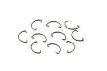 Load image into Gallery viewer, Oil Filter Retainer Clip 1957 / 1978 XLH 1965 / 1981 FL 1971 / 1981 FX