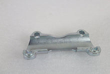 Load image into Gallery viewer, Top Steel Riser Clamp Zinc Plated 2015 / UP FLTRU