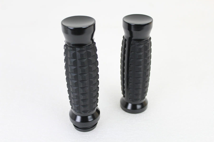 Alligator Style Grip Set Black 1982 / 1984 FL 1982 / 1984 FX 1982 / 1995 XL 1984 / 1995 FXST 1986 / 1995 FLST 1982 / 1994 FXR 1991 / 1995 FXD 1979 / 1995 FLT