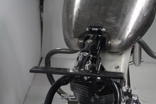 Load image into Gallery viewer, Black Seat T and Chrome Piston Kit 2000 / 2017 FXST 2000 / 2017 FLST