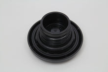 Load image into Gallery viewer, Air Flow Gas Cap Vented Black 1999 / UP FXST 1996 / UP FLST 1996 / UP XL 1996 / 2017 FXD