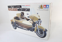 Load image into Gallery viewer, 1978 FLH Big Scale Display Model 0 /  All models